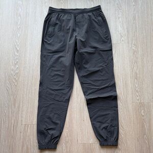 Lululemon Medium Pace Breaker Joggers